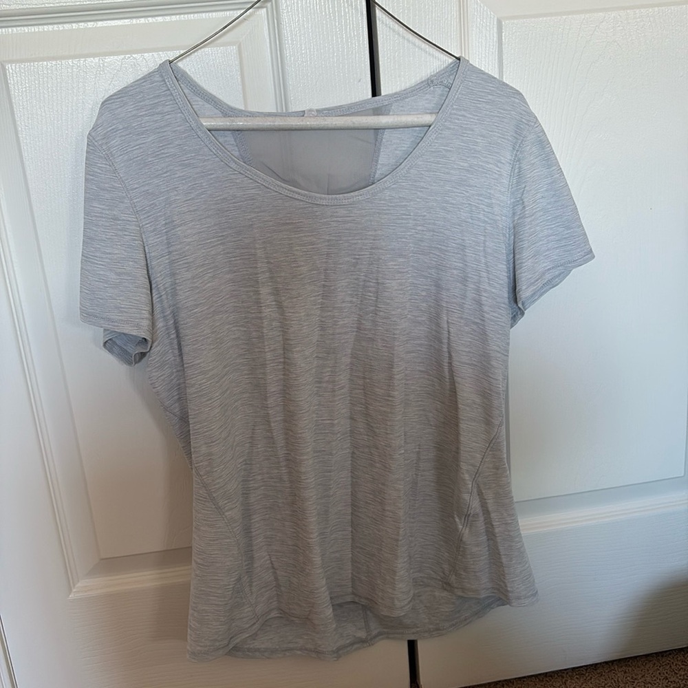 Large Old Nacy Active light gray athletic tee!